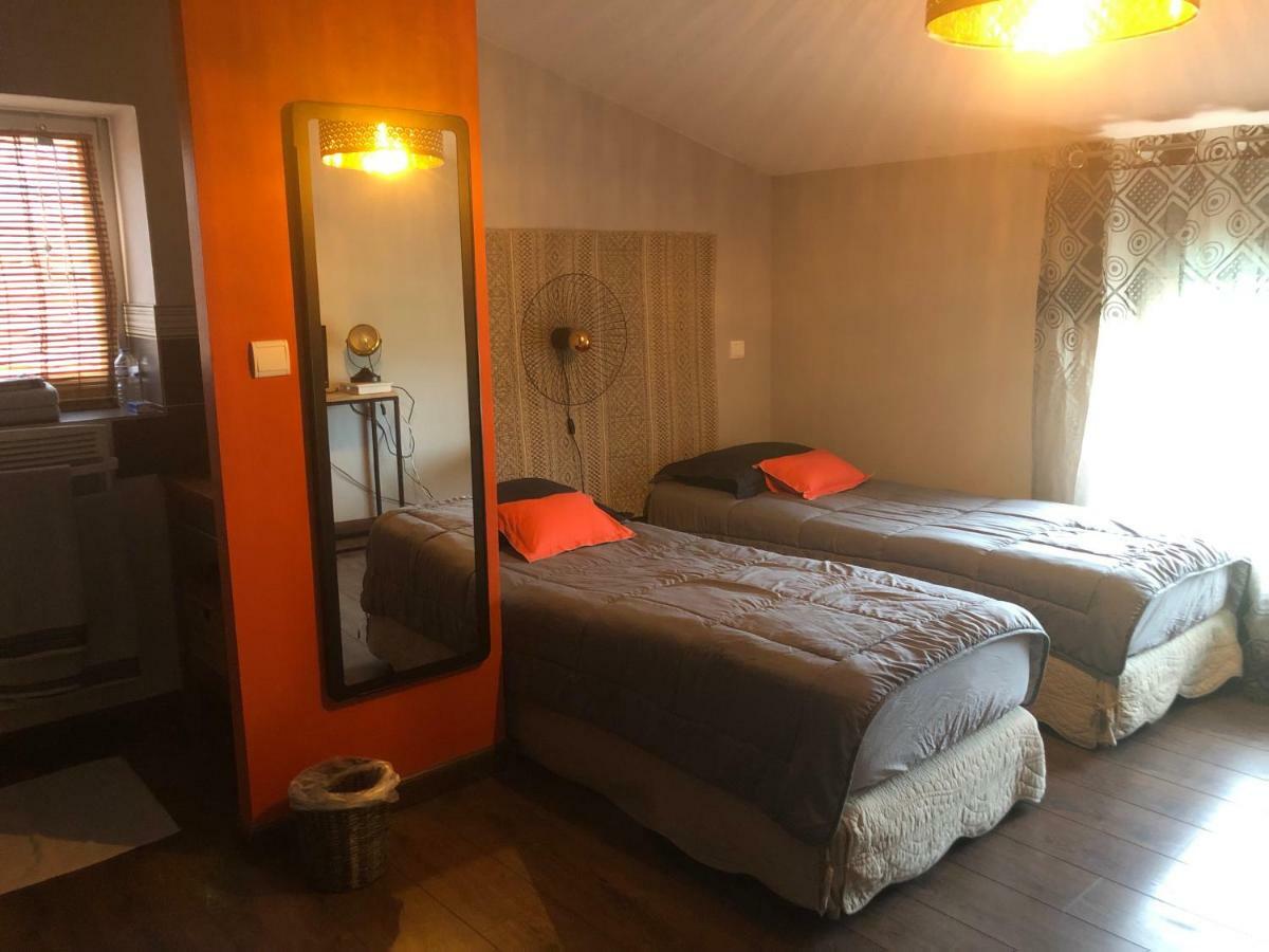 Communay Gablys Chambres Экстерьер фото